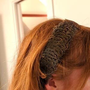 Headband with feathers